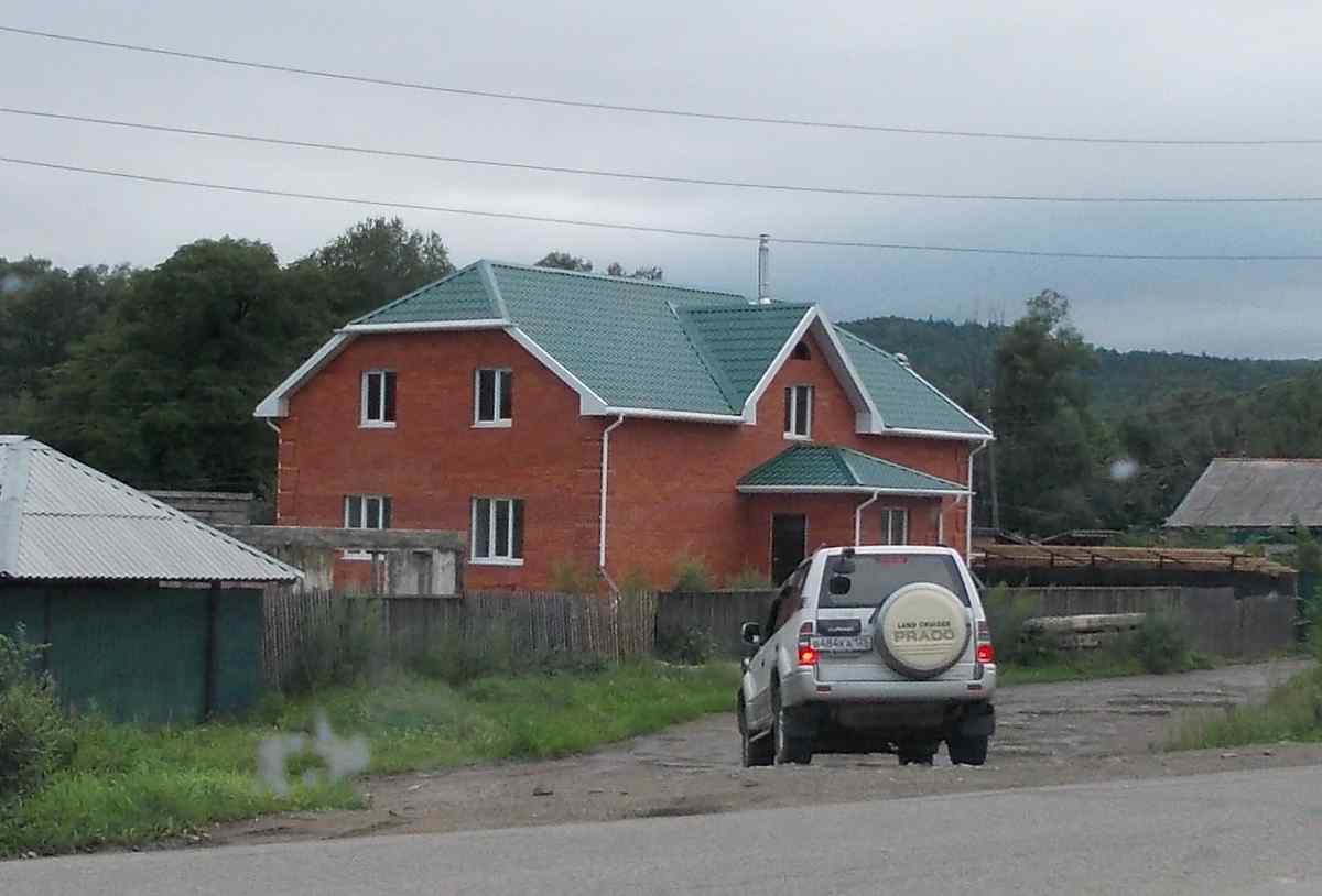 Снять квартиру в кавалерово. Ул Первомайская 92. Форпост Кавалерово.