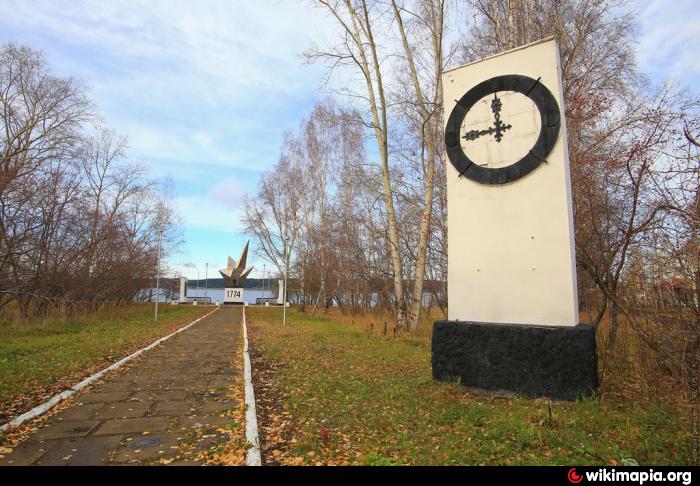 Оса часы. Осинский район Пермский памятник. Город Оса Стелла. Оса Пермский край набережная. Стелла Осинского района.