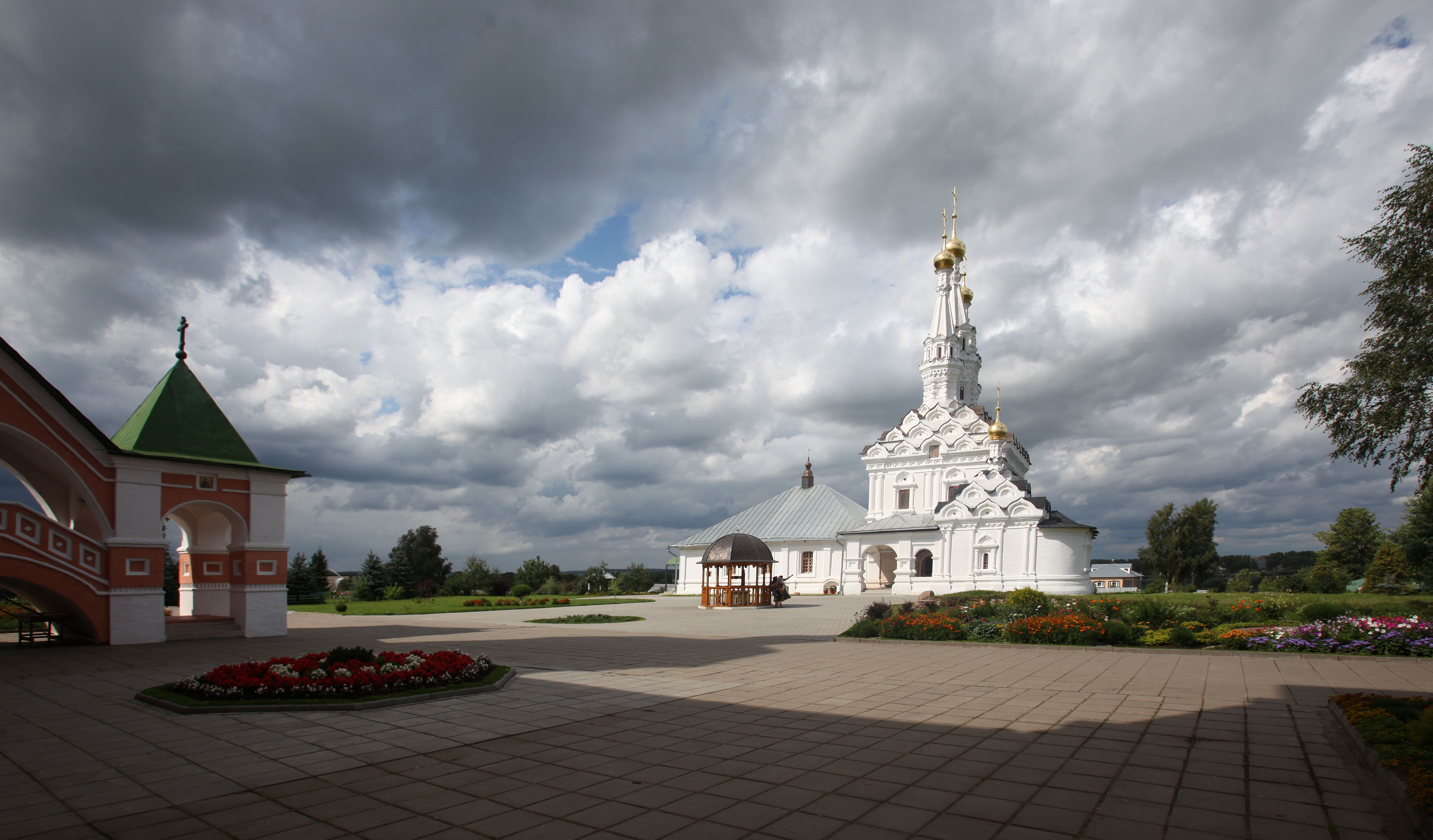 Вязьма смоленская. Вязьма Церковь Одигитрии Смоленской. Иоанно-Предтеченский монастырь (Вязьма). Вяземский Иоанно-Предтеченский монастырь Смоленская область. Иона претечьев монастырь Вязьма.