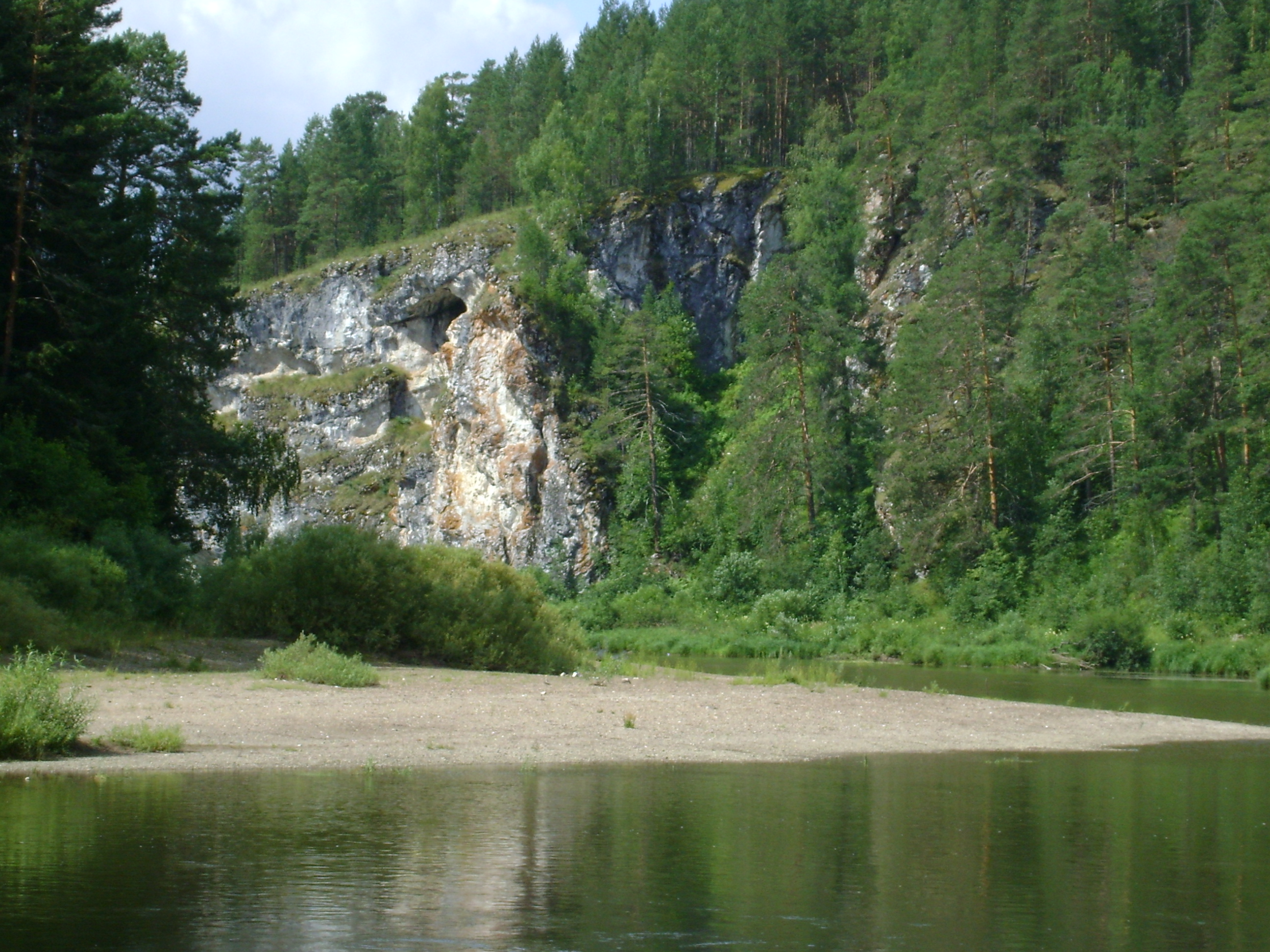 Сокол камень. Зайкин камень на реке Уфа. Зайкин камень Нязепетровск. Зайкин камень Шемаха. Зайкин камень Шемаха база отдыха.