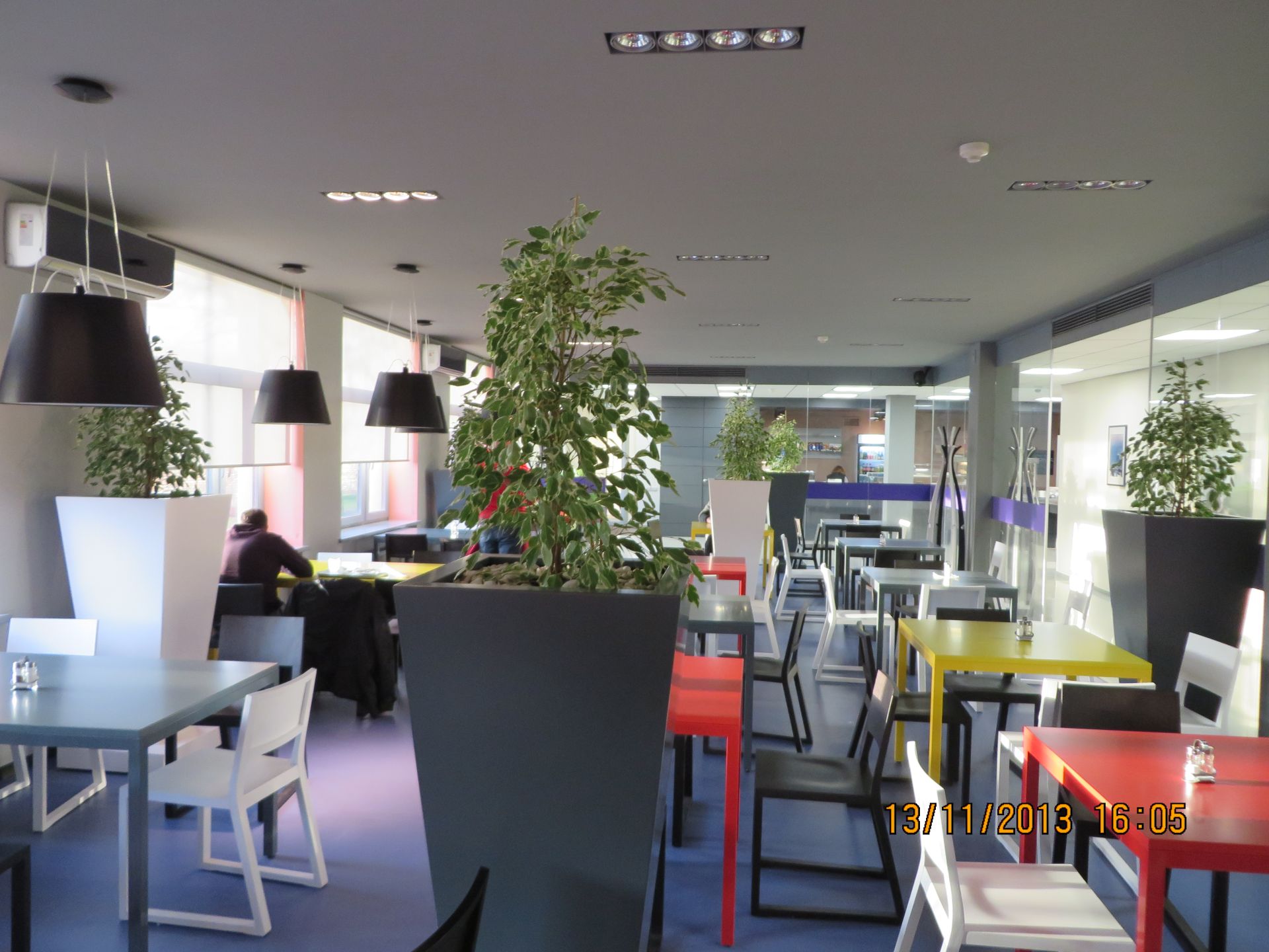 Ēdnīca un kafejnīca - Rīga