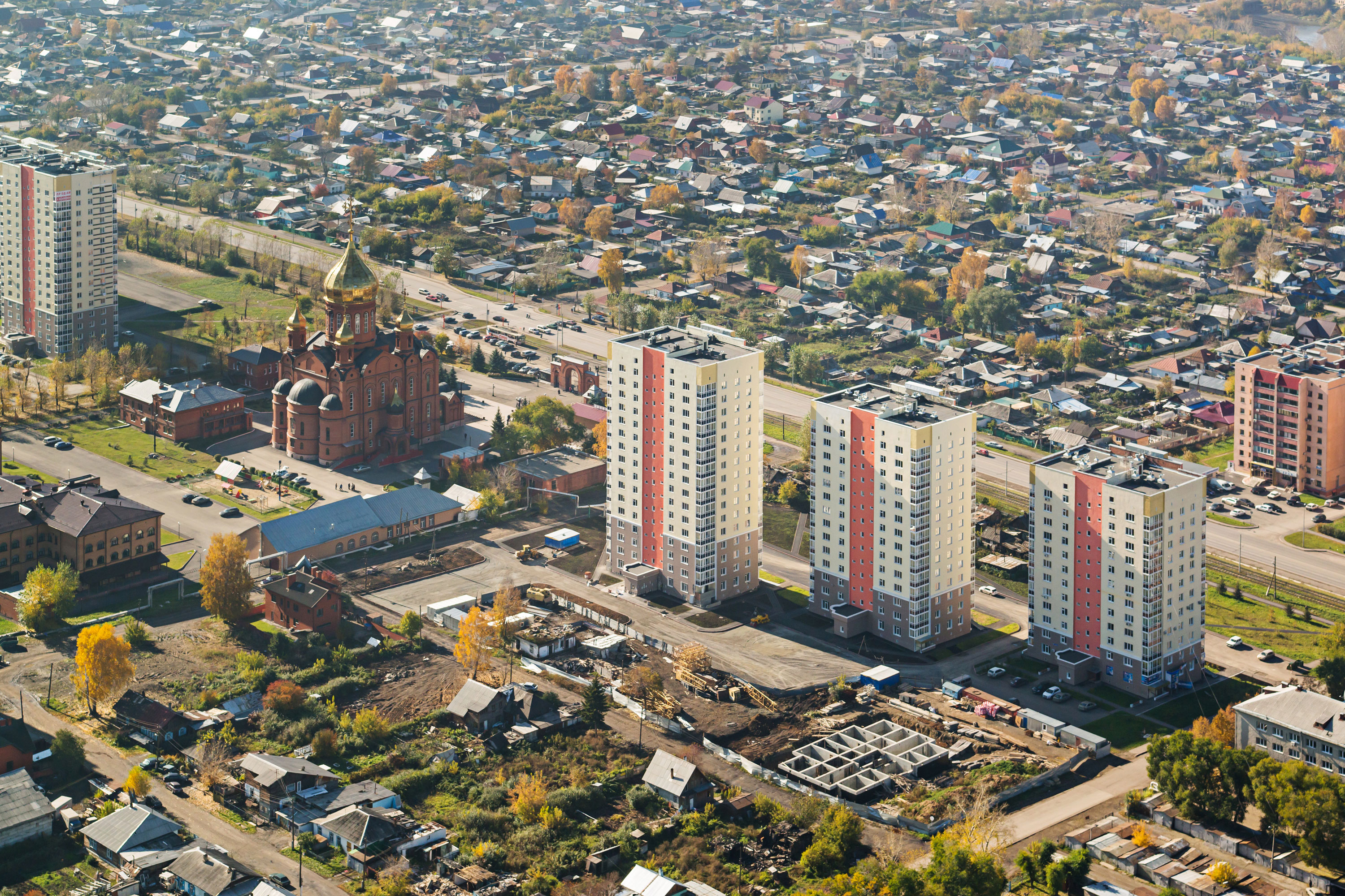 Фото части города. Улица Соборная Кемерово. Кемерово ул. Соборная 14. Золотые купола Кемерово. Кемерово комплекс золотые купола.