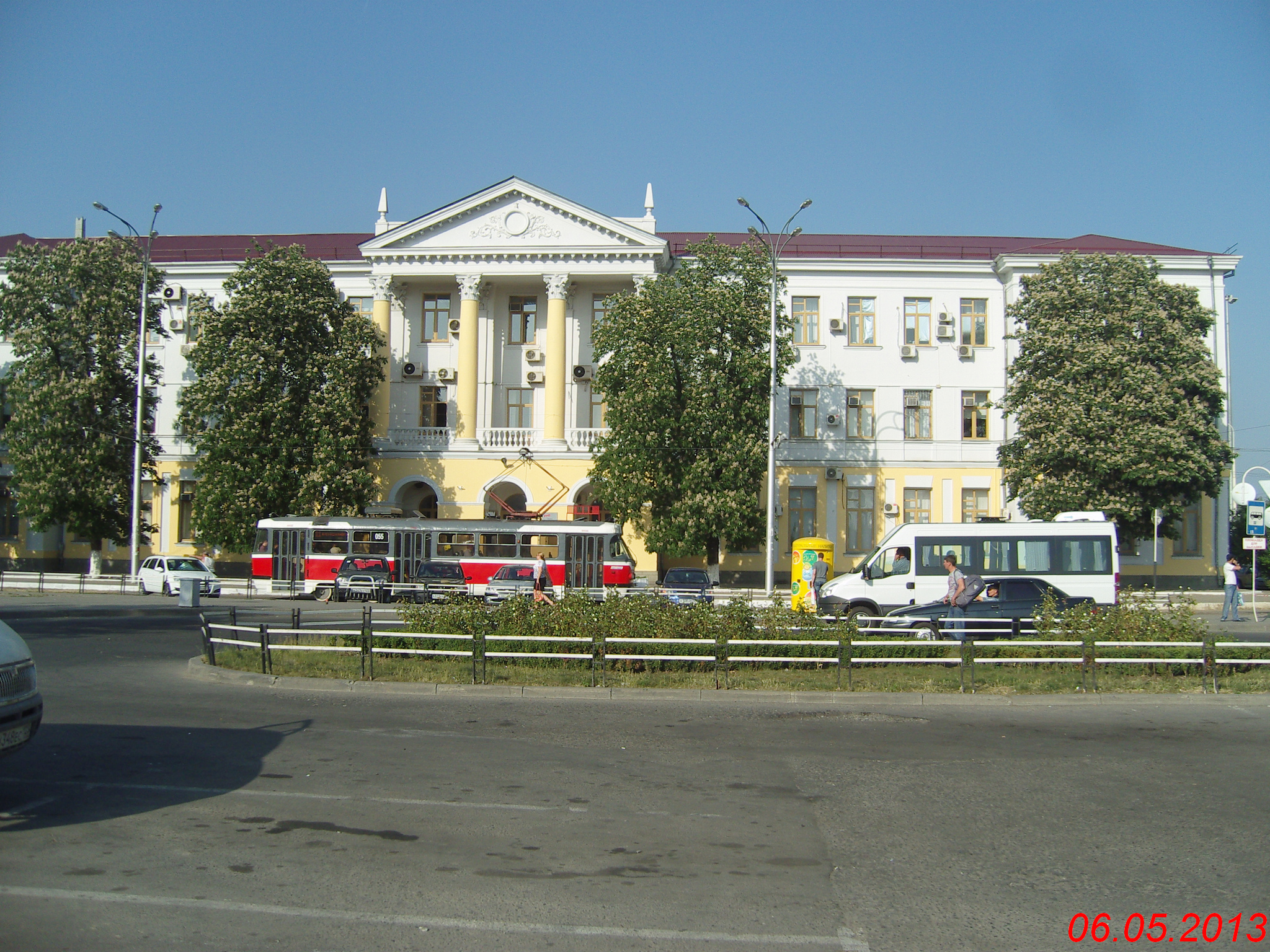 Краснодарское отделение. Управление Краснодарского региона СКЖД. Краснодар регион. Краснодар Привокзальная площадь 9. Адрес администрации СКЖД.