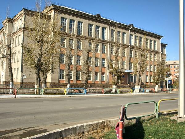 School 35. Семипалатинск школа 35. Семипалатинск 39 школа. Семипалатинск школа 6. 1 Школа Семипалатинск.