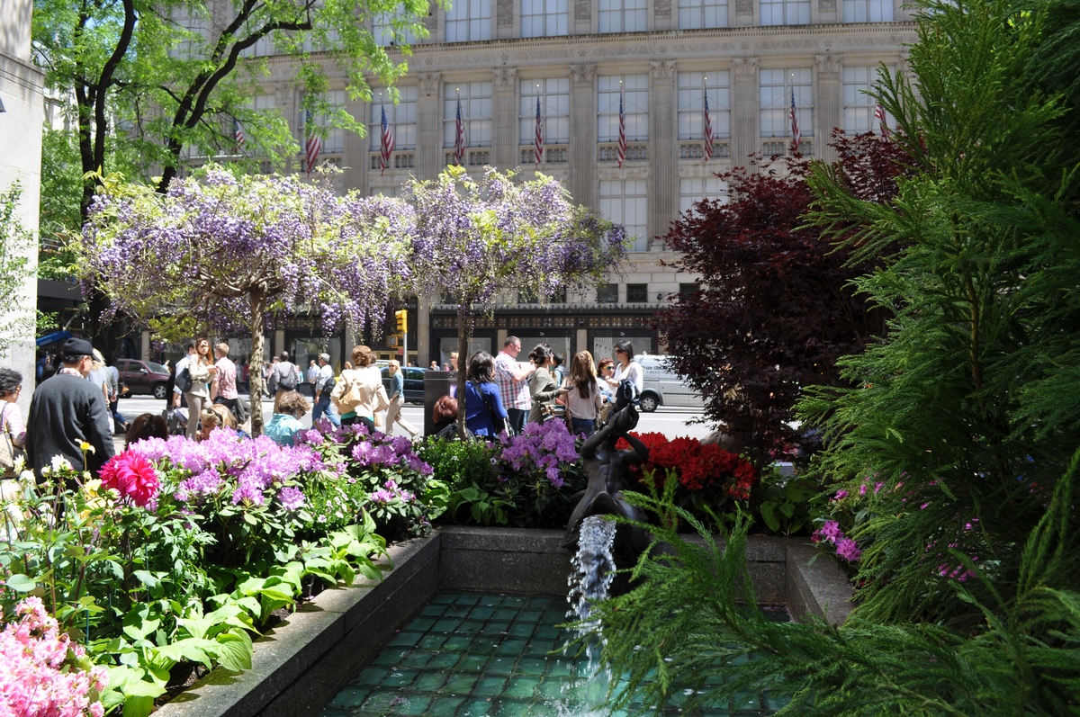 Channel Gardens - New York City, New York | park, public garden, movie ...