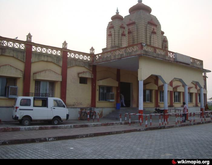 Office Building of Khajuraho Railway Station | head house (train station)