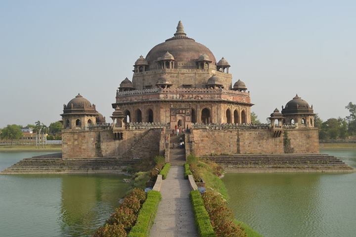 Sher Shah Suri Tomb - Sasaram | mausoleum, interesting place