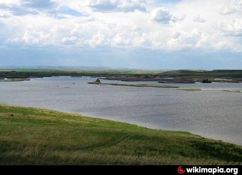 Сады верхнеуральское водохранилище. Верхнеуральское водохранилище Магнитогорск. Река Урал Магнитогорск водохранилище. Верхнеуральск водохранилище. Река Урал Верхнеуральское водохранилище.