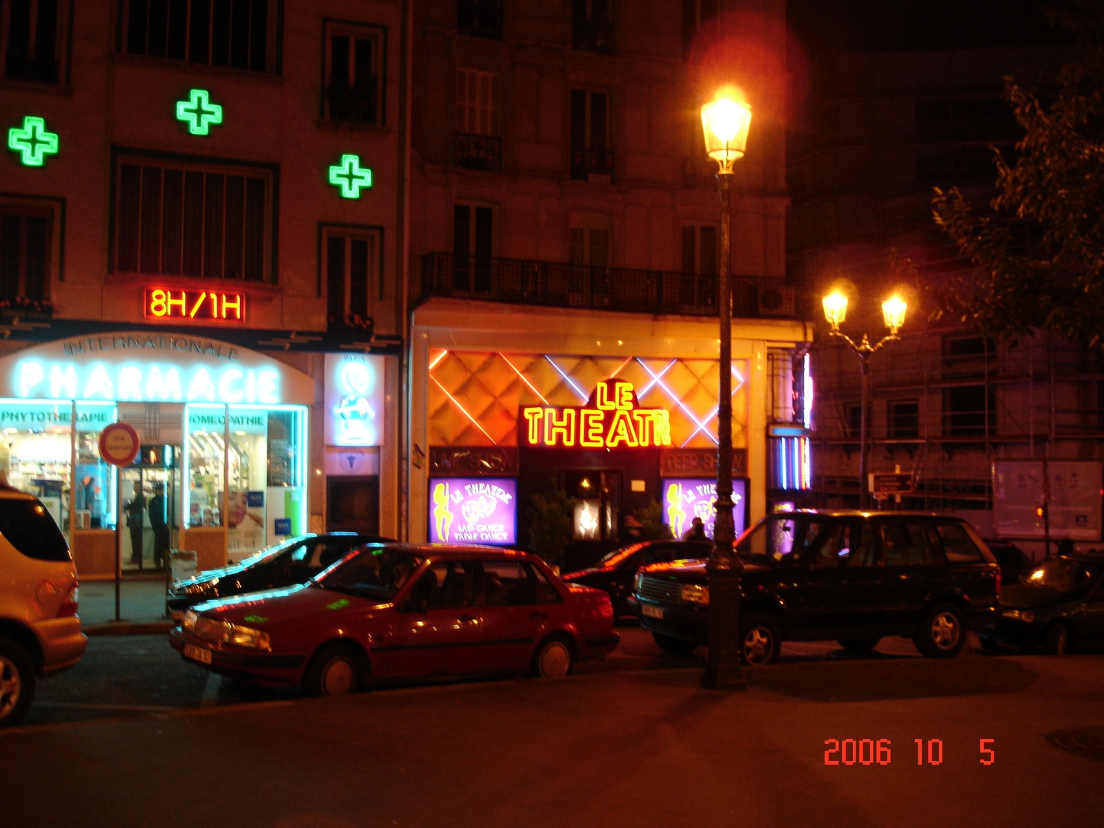 Place Pigalle - Paris | square, parc, lieu touristique, intéressant