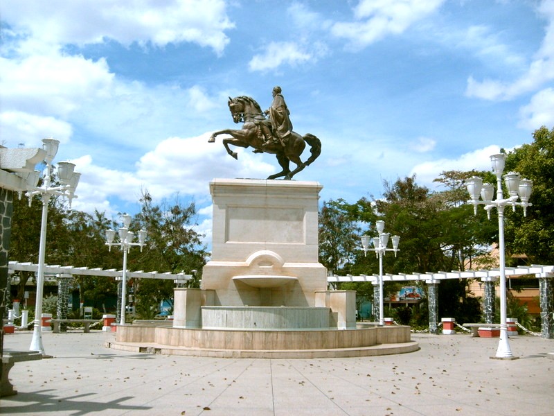 Plaza Bolívar - El Tigre