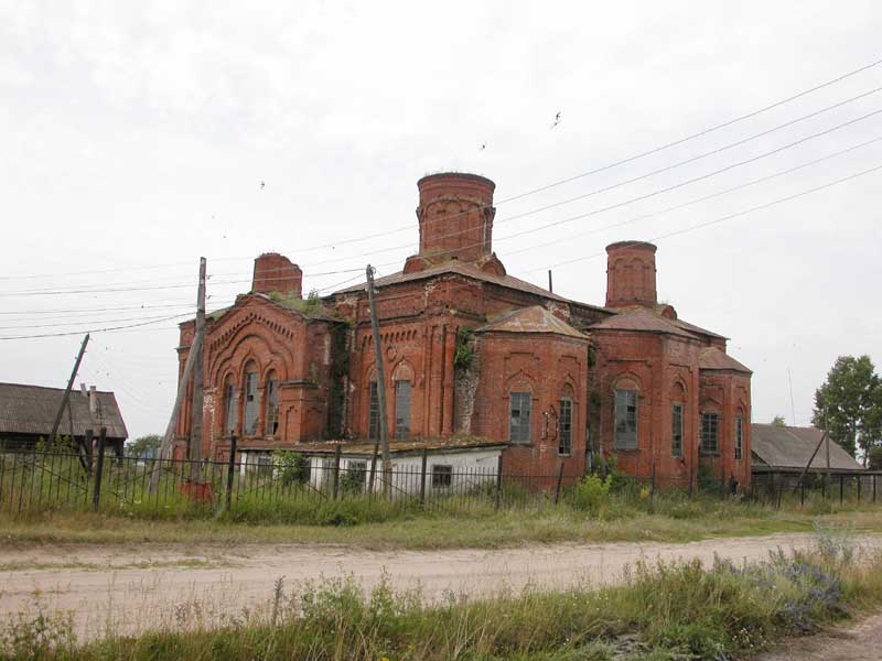 Лунино пензенская. Храм виванырсе Лунинского района. Иванырс Лунинский район Пензенская. Село Иванырс Лунинского района Пензенской области. Церковь села Иванырс, Лунинского района Пензенской области.