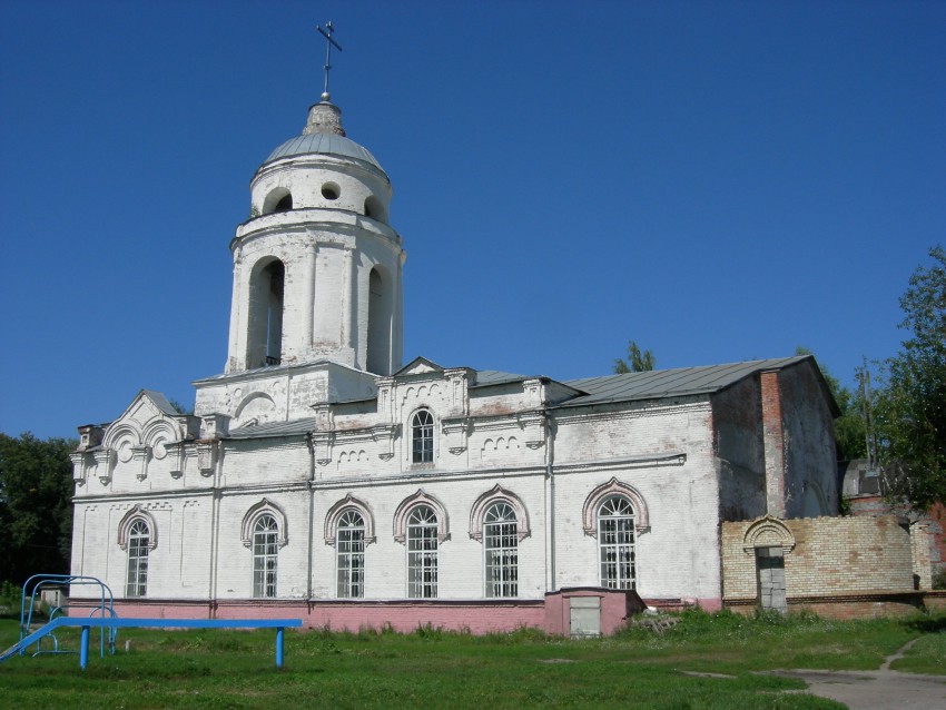 Наровчат пензенская. Покровский собор Наровчат. Храм в Наровчате Пензенская область. Наровчат Пензенская область Покровский собор. Храм Покрова Пресвятой Богородицы с. Наровчат.