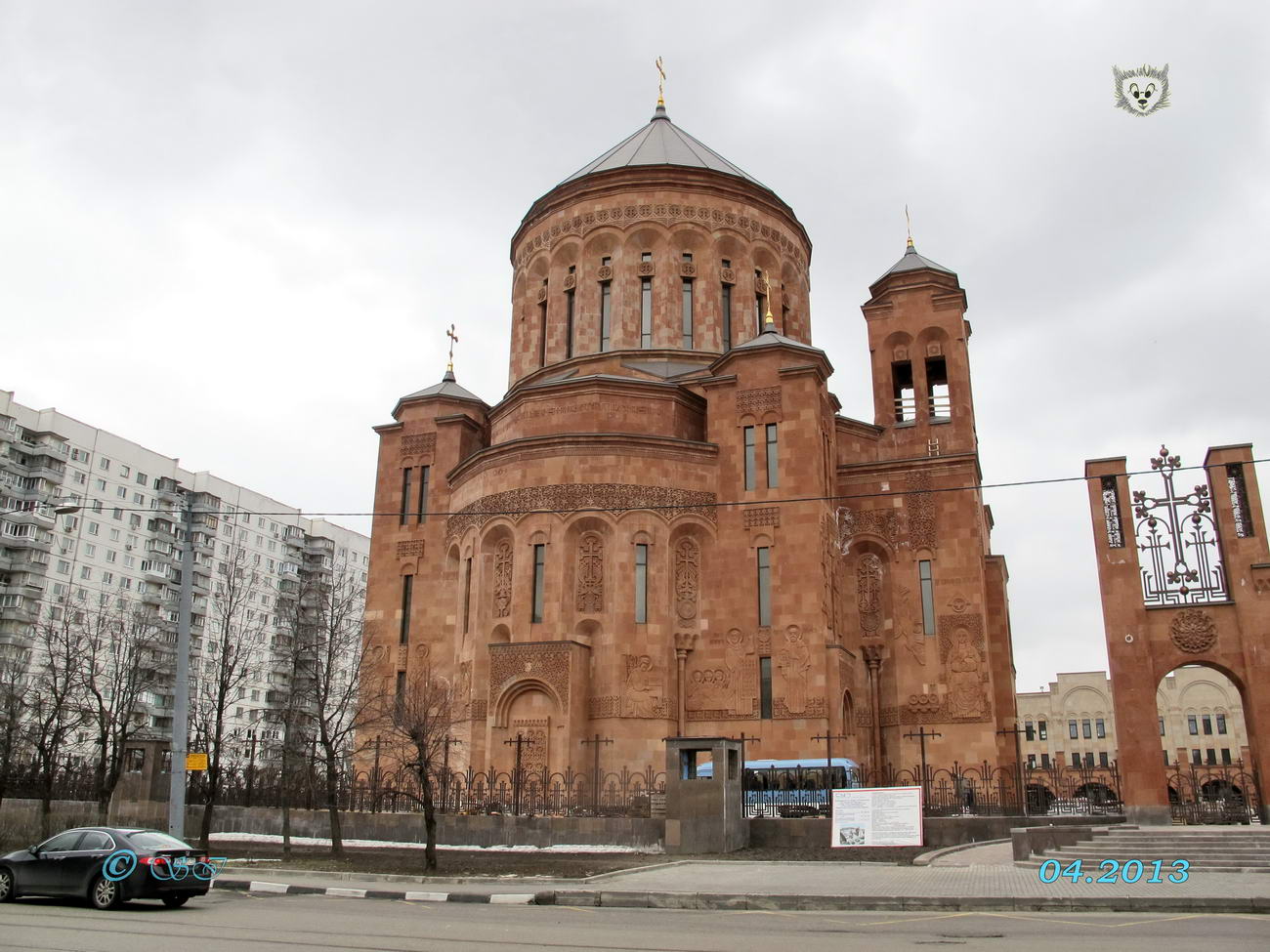 армянский церковь в москве на олимпийском