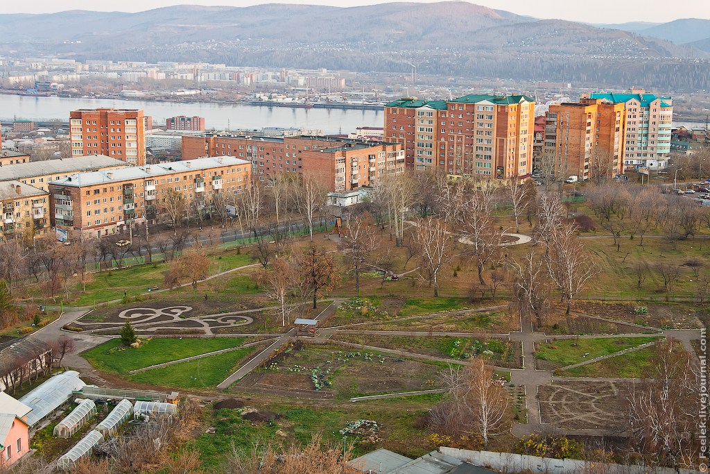 Г красноярск ул сады. Парк Юннатов Красноярск. Студгородок Красноярск. Студенческий городок Красноярск. Улица Бабушкина Красноярск.