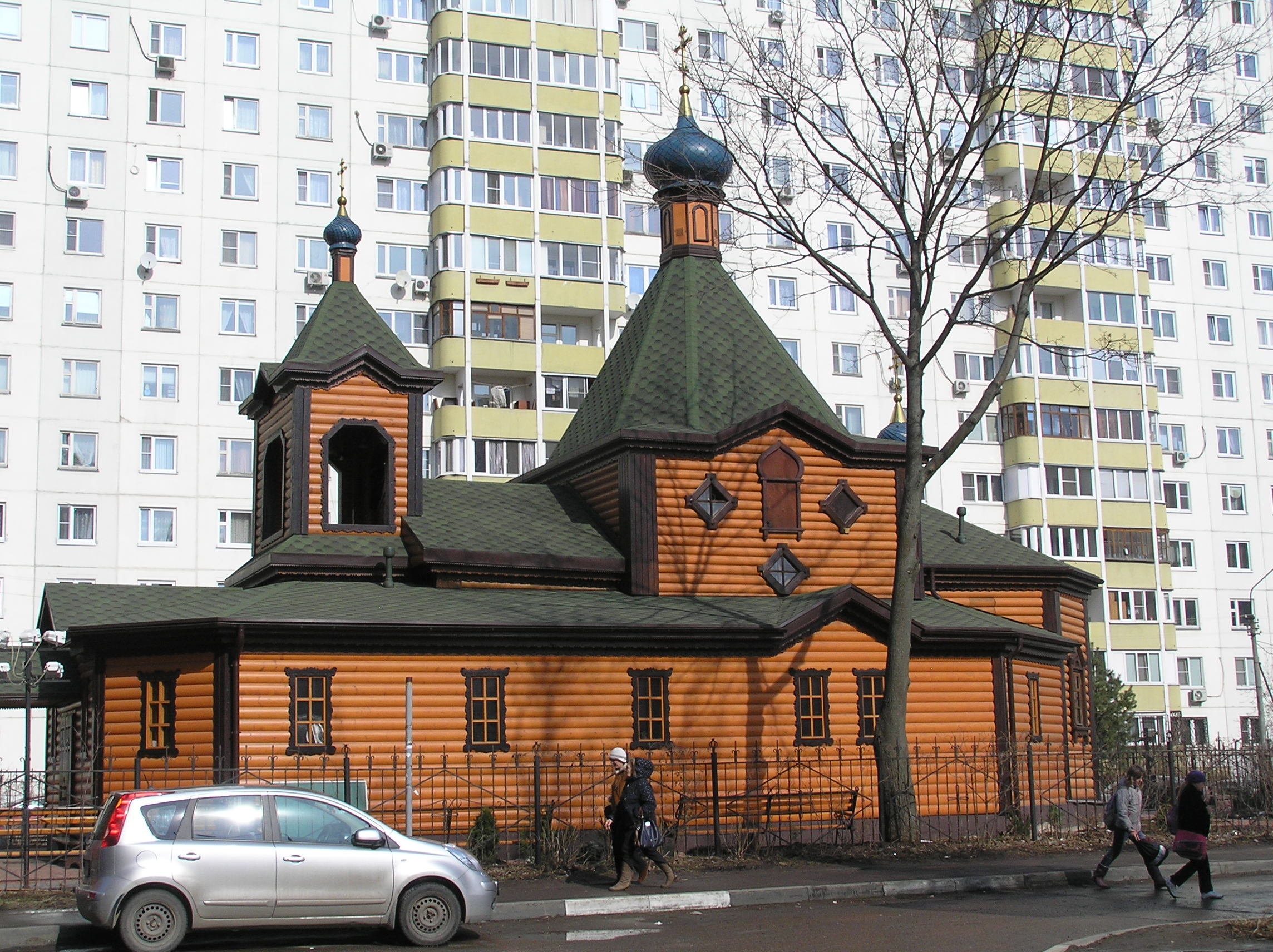 Храм королев. Церковь Серафима Саровского королёв. Храм Серафима Саровского в Балашихе. Храм Серафима Саровского в Королеве Юбилейном. Храм Серафима Саровского Московская область.