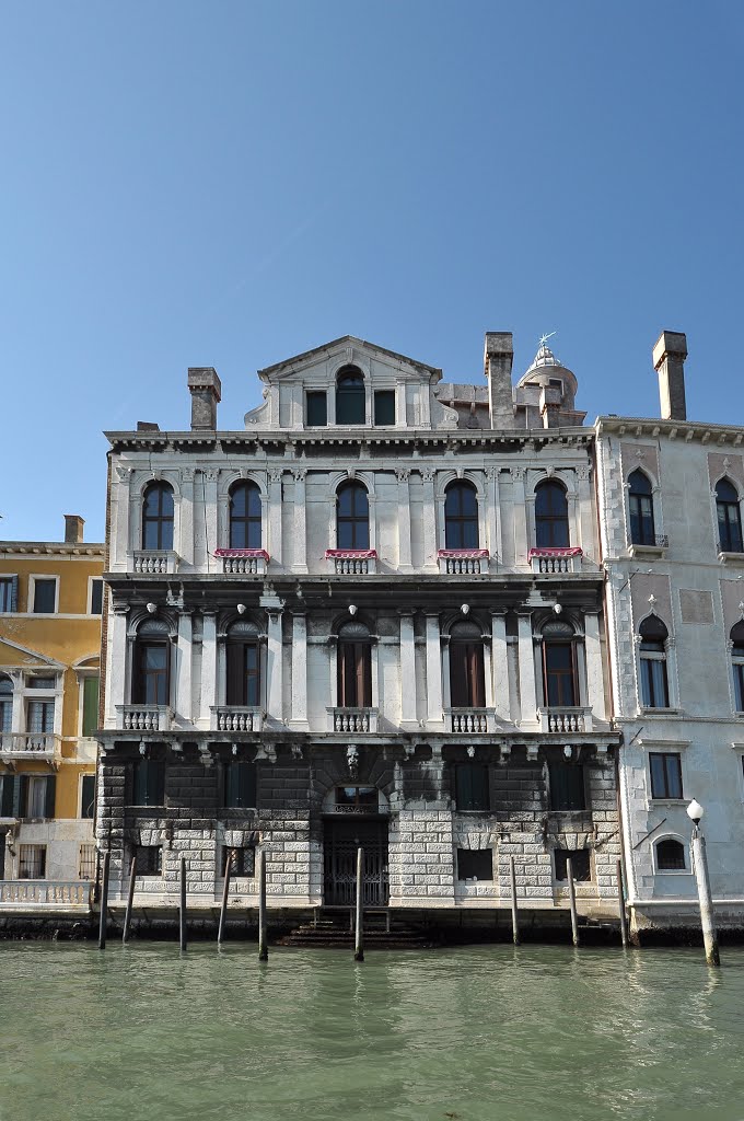 Palazzi Contarini degli Scrigni e Corfù - Venice