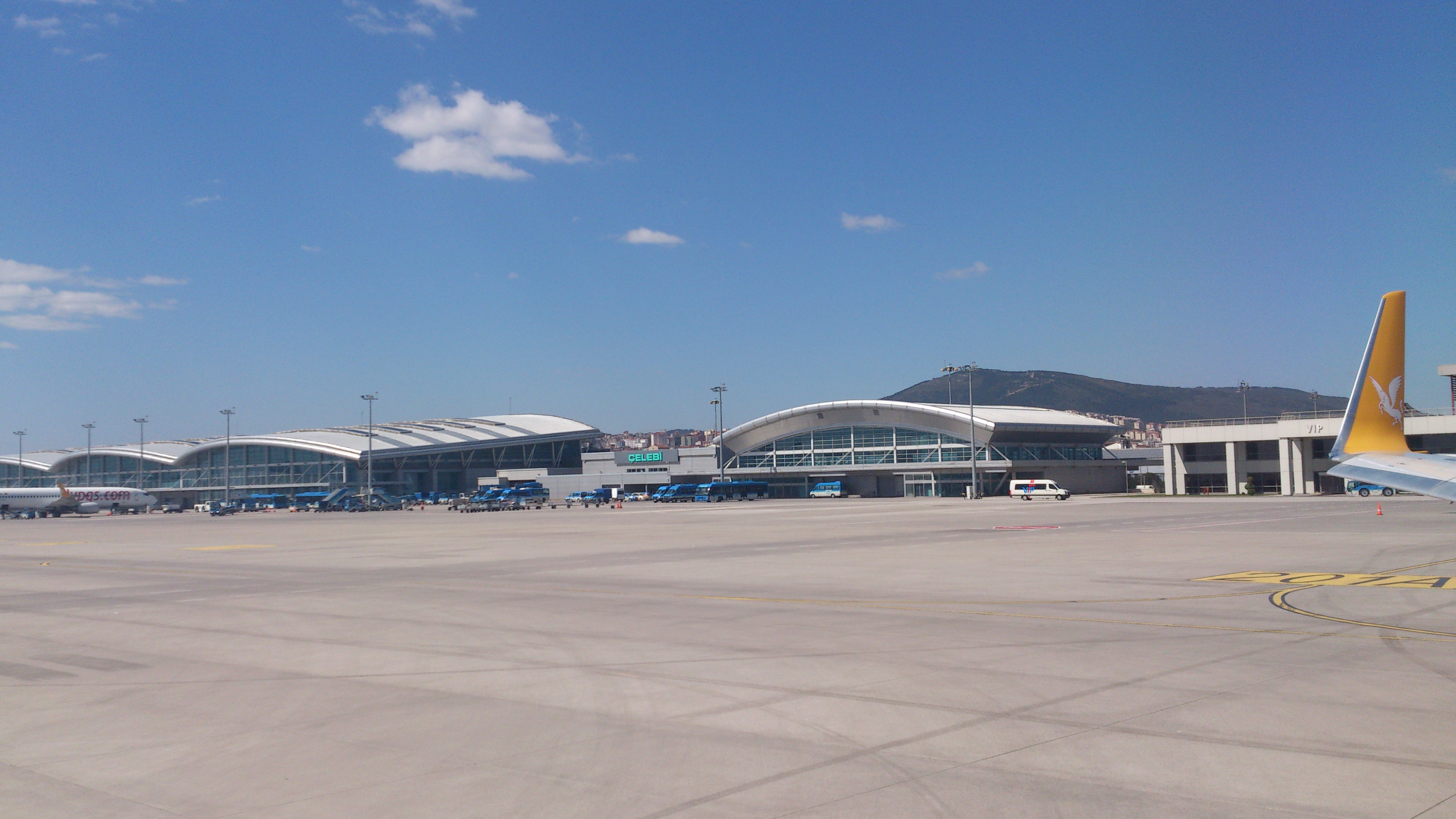 Hatlar Eski İç Hatlar Terminali - İstanbul Büyükşehir Belediyesi