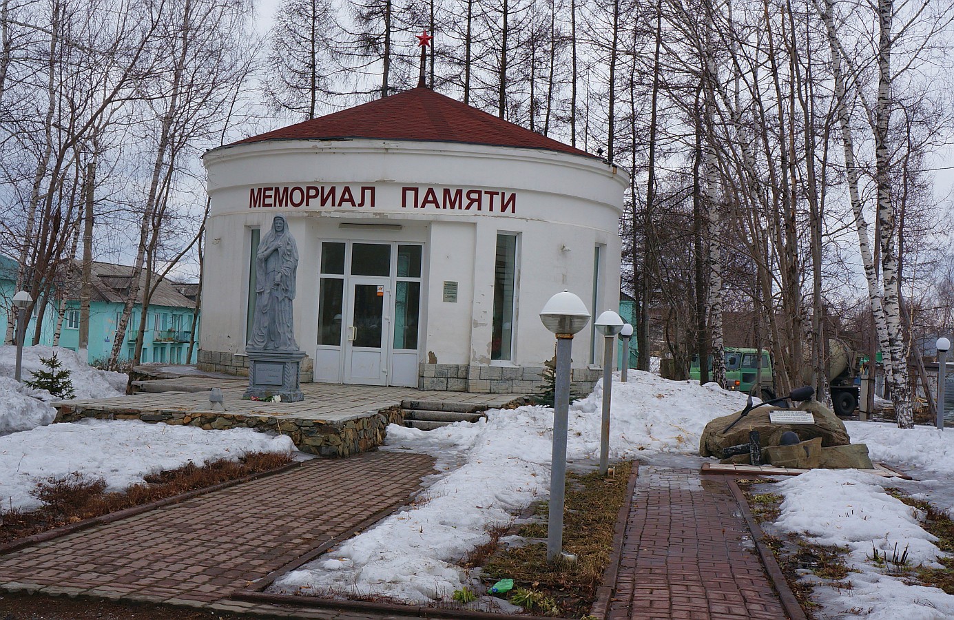 Яшкино кемеровская область. Яшкинский мемориал памяти. Мемориалы в Яшкино.