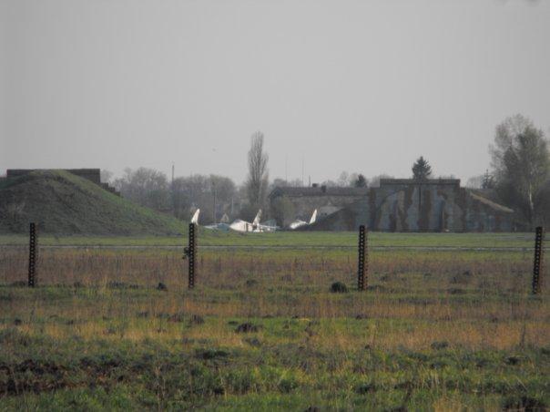 Старкон аэродром. Военный городок Староконстантинов Староконстантинов аэродром. Аэродром Староконстантинов в Хмельницкой области. Военный аэродром город Староконстантинов Хмельницкая область. ВЧ 96698 Староконстантинов Хмельницкая область.