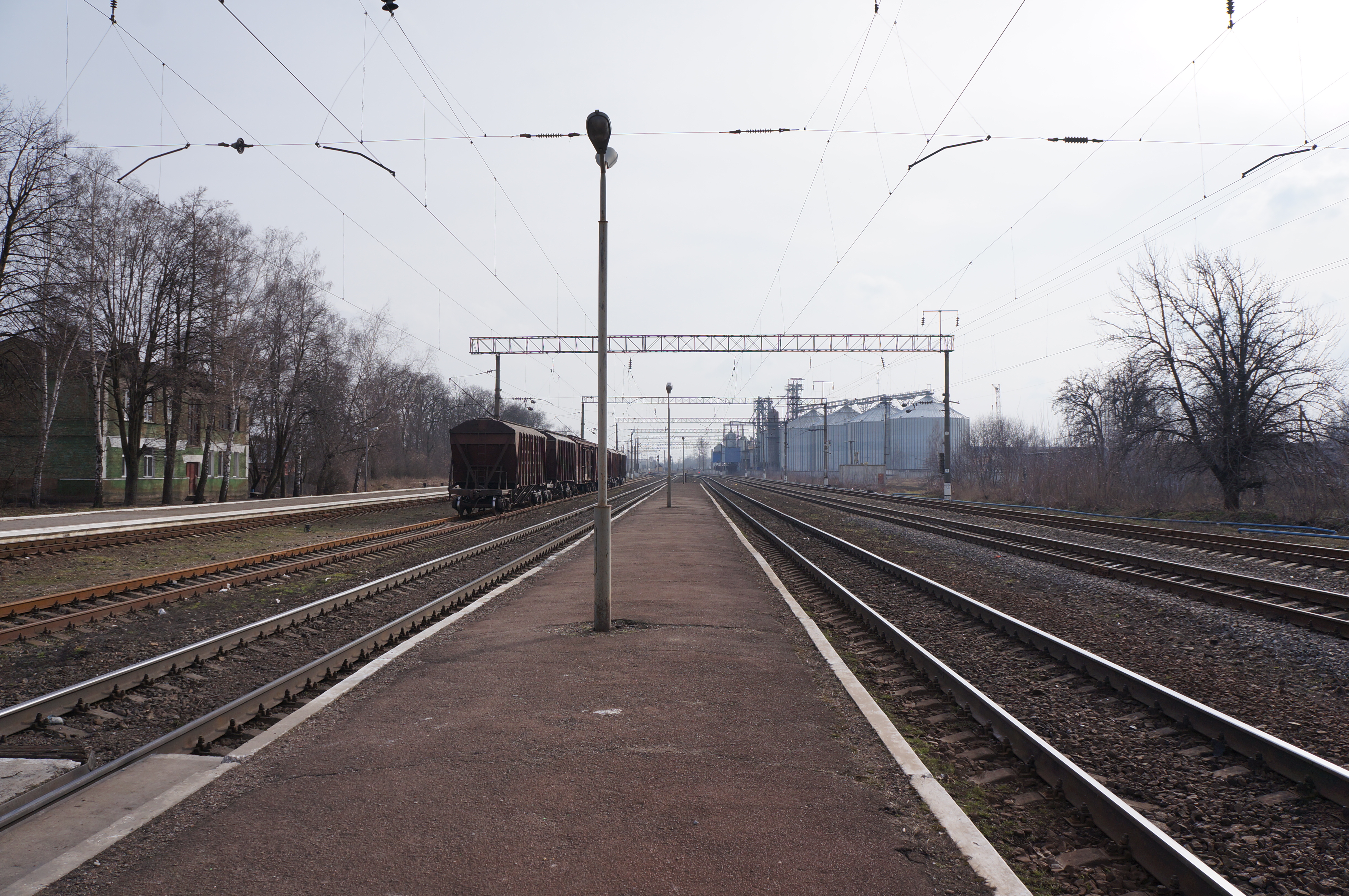 Села зерново. Станция Зерново. Станция Конотоп. Зерново Украина. Пограничная станция Конотоп Украины Железнодорожная.