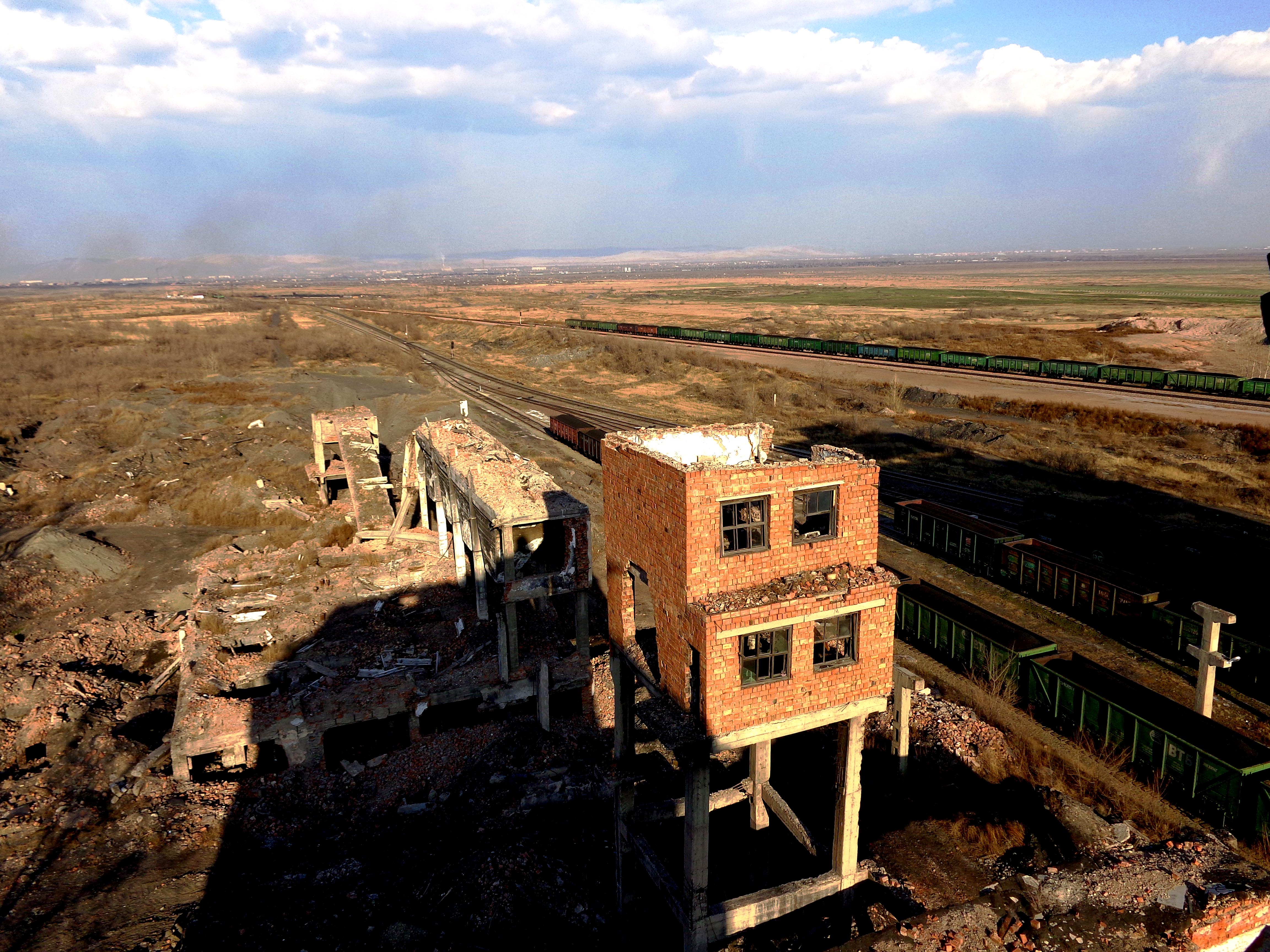 шахта 17 черногорск. черногорские копи станция. черногорск 8 шахта. город черногорск шахтный комплекс. черногорск шахты.