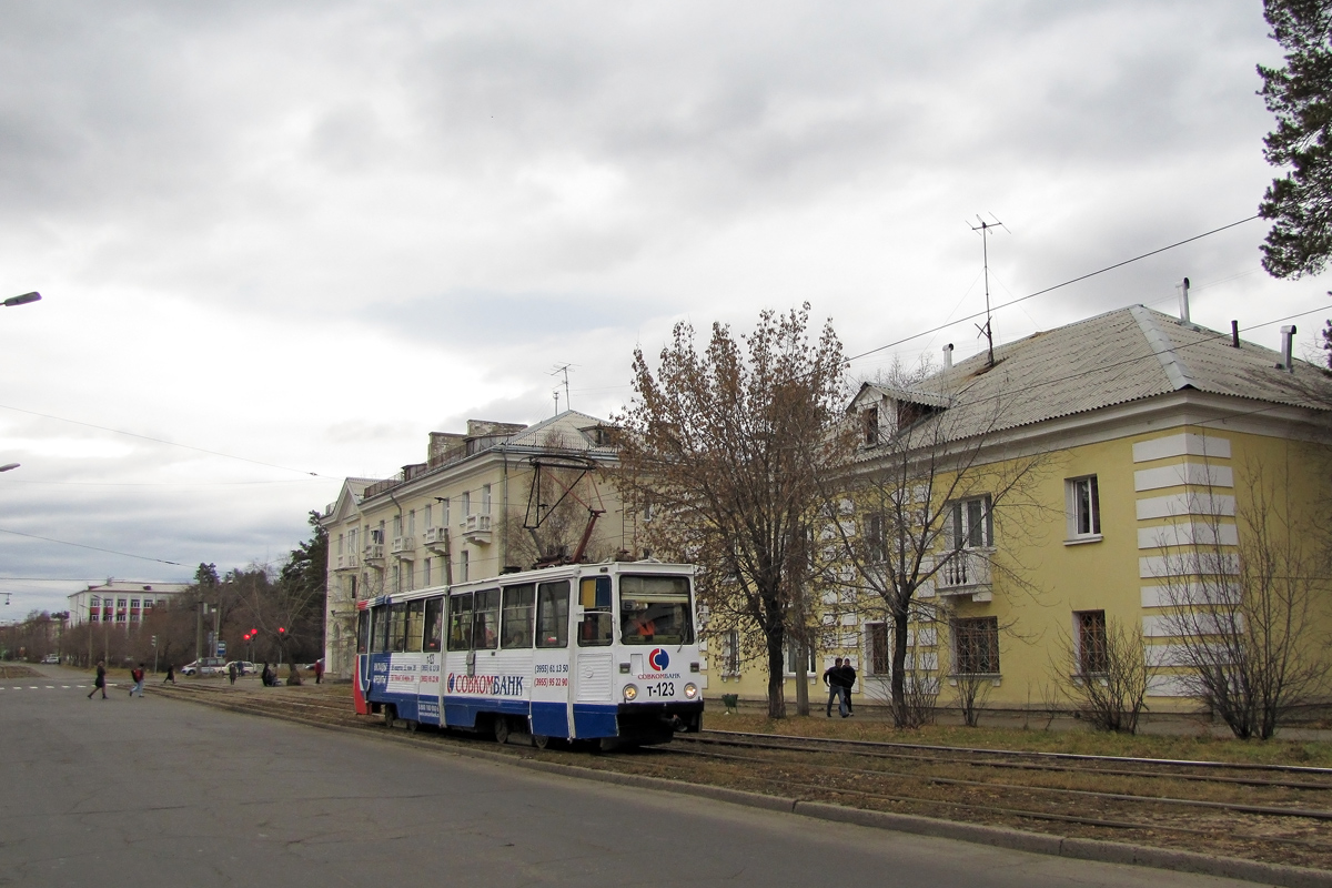 Ангарский транспорт. Ангарск улица Московская. Улица Октябрьская Ангарск. Улицы Ангарска. Ангарск улица Московская фото.