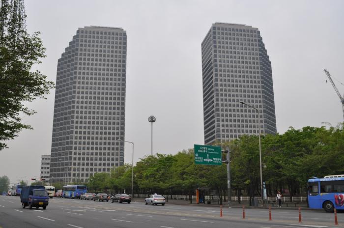 Lg Twin Towers Seoul Korea