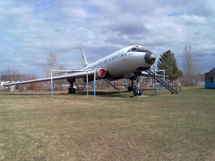 Аэродром бердск. Бердский аэродром. Аэропорт Бердск. Военный аэродром Бердск. Аэродром Бердск-Центральный.