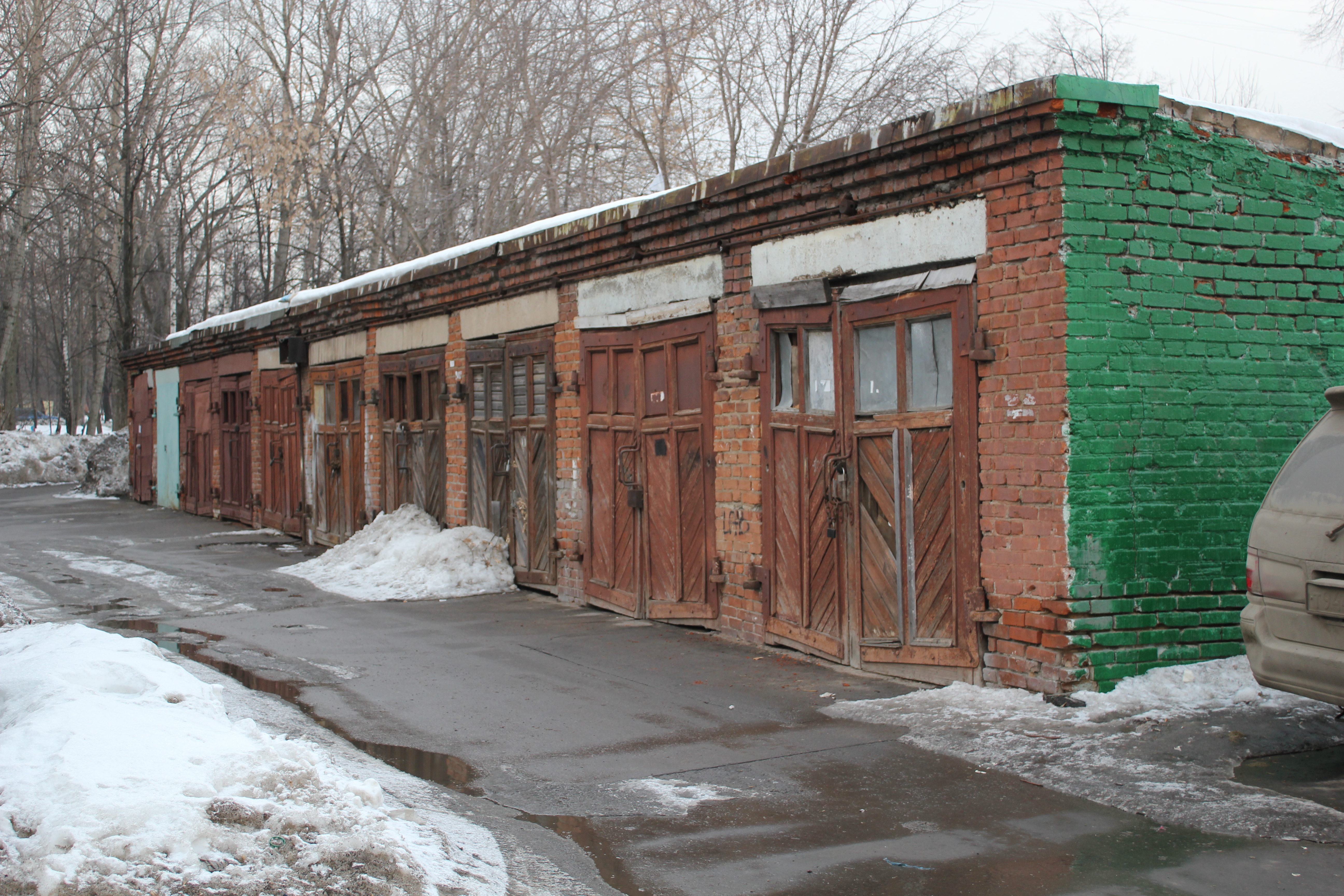 старые гаражи в москве