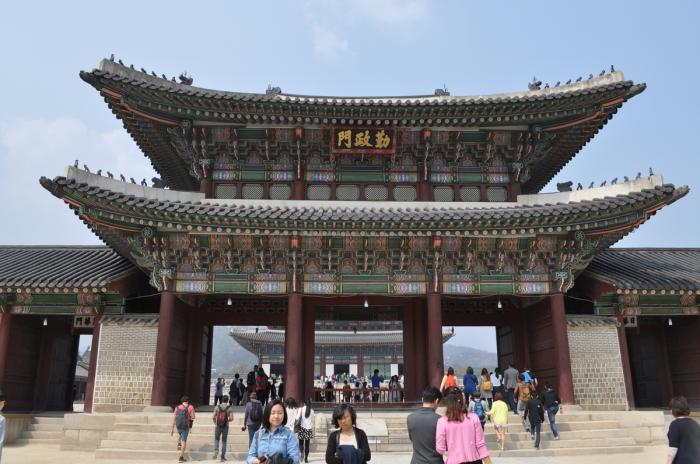 Gyeongbokgung Gunjeonmun (근정문) - Seoul | gate