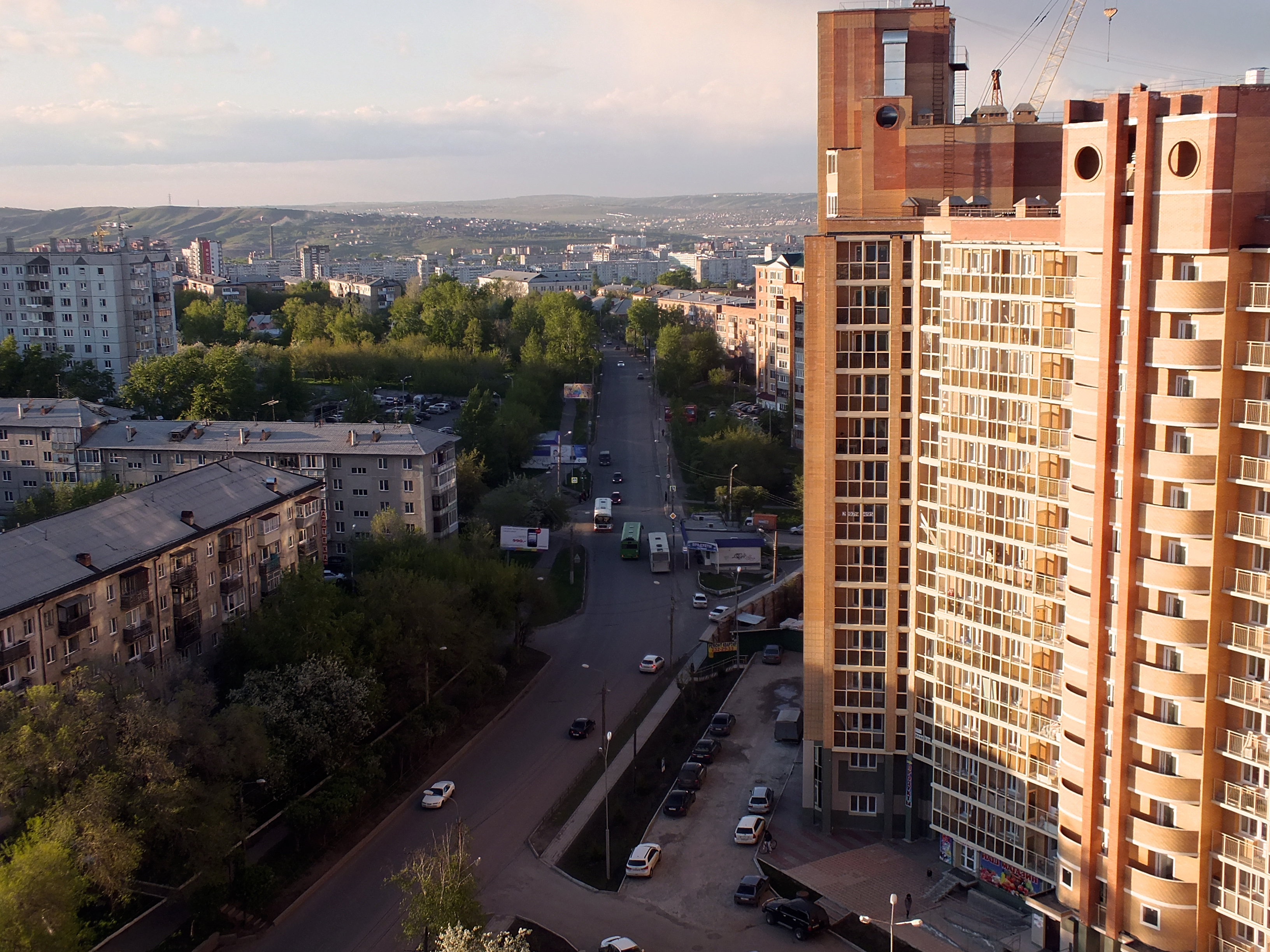 Красноярск улица академика. Жилой комплекс Эдельвейс Красноярск. Академика Киренского 32 Красноярск. Студгородок Красноярск Эдельвейс. Академика Киренского 32 м Красноярск.