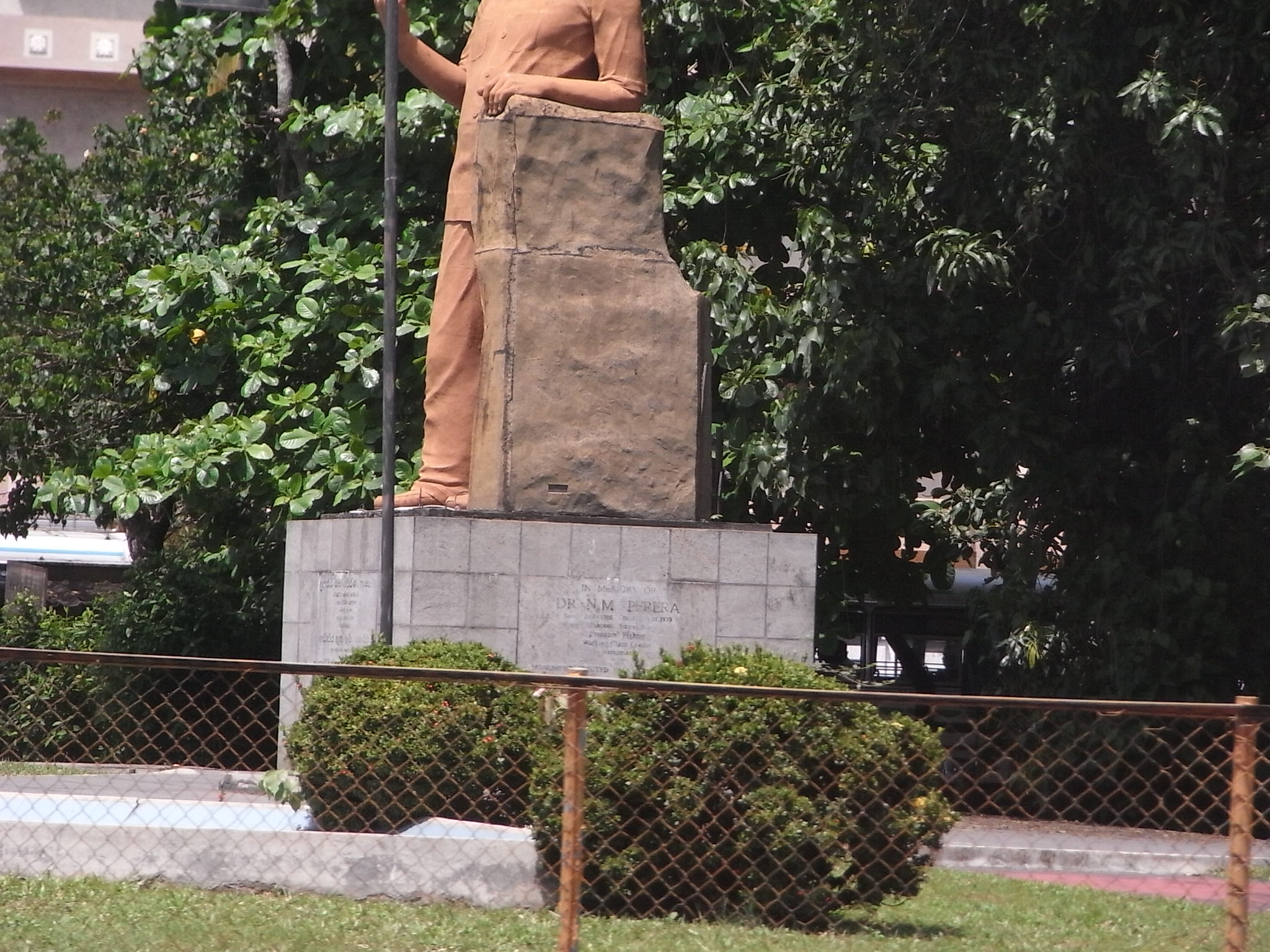 Statute of Late Dr N.M.Perera - Colombo