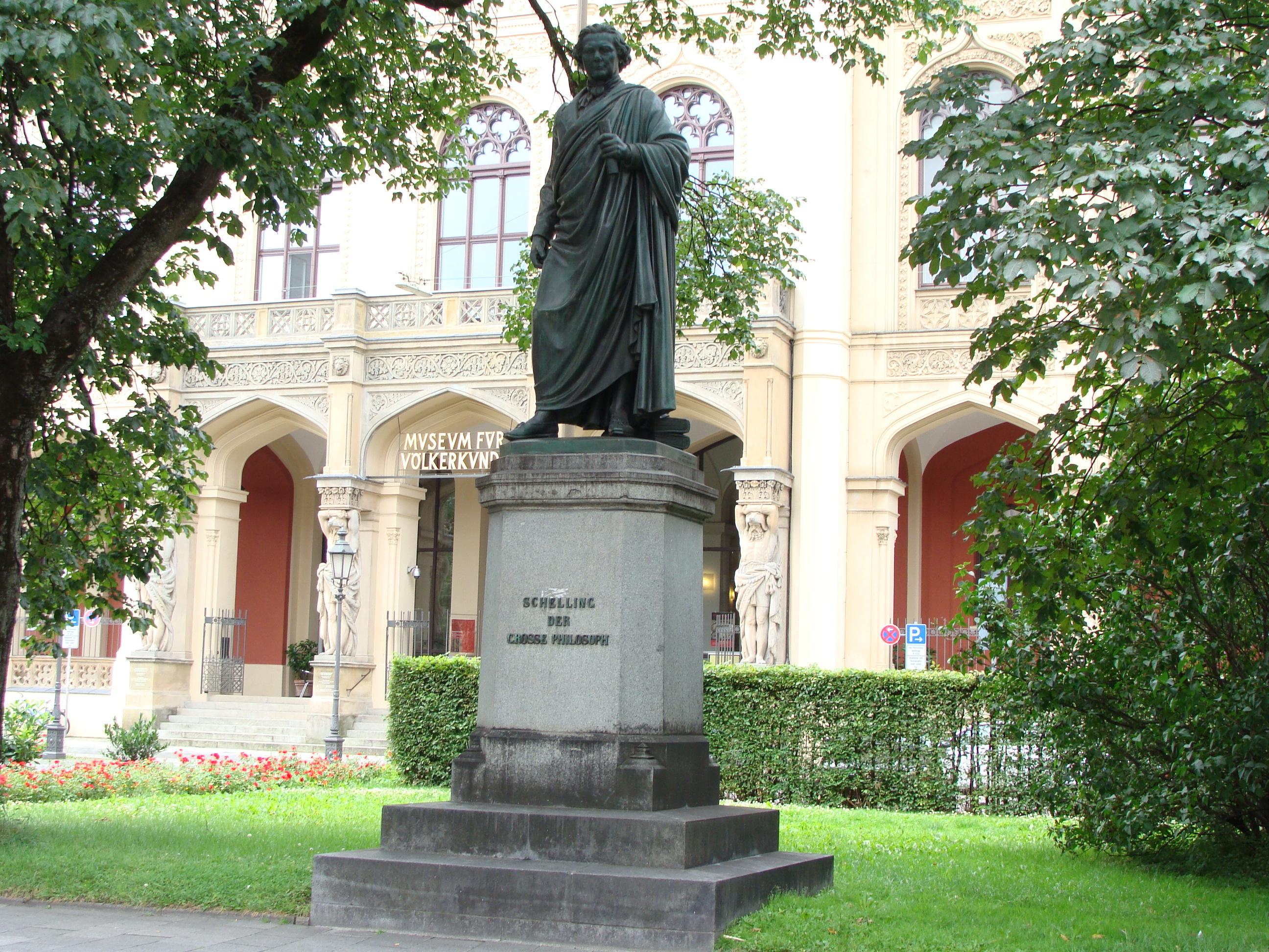 памятники в мюнхене