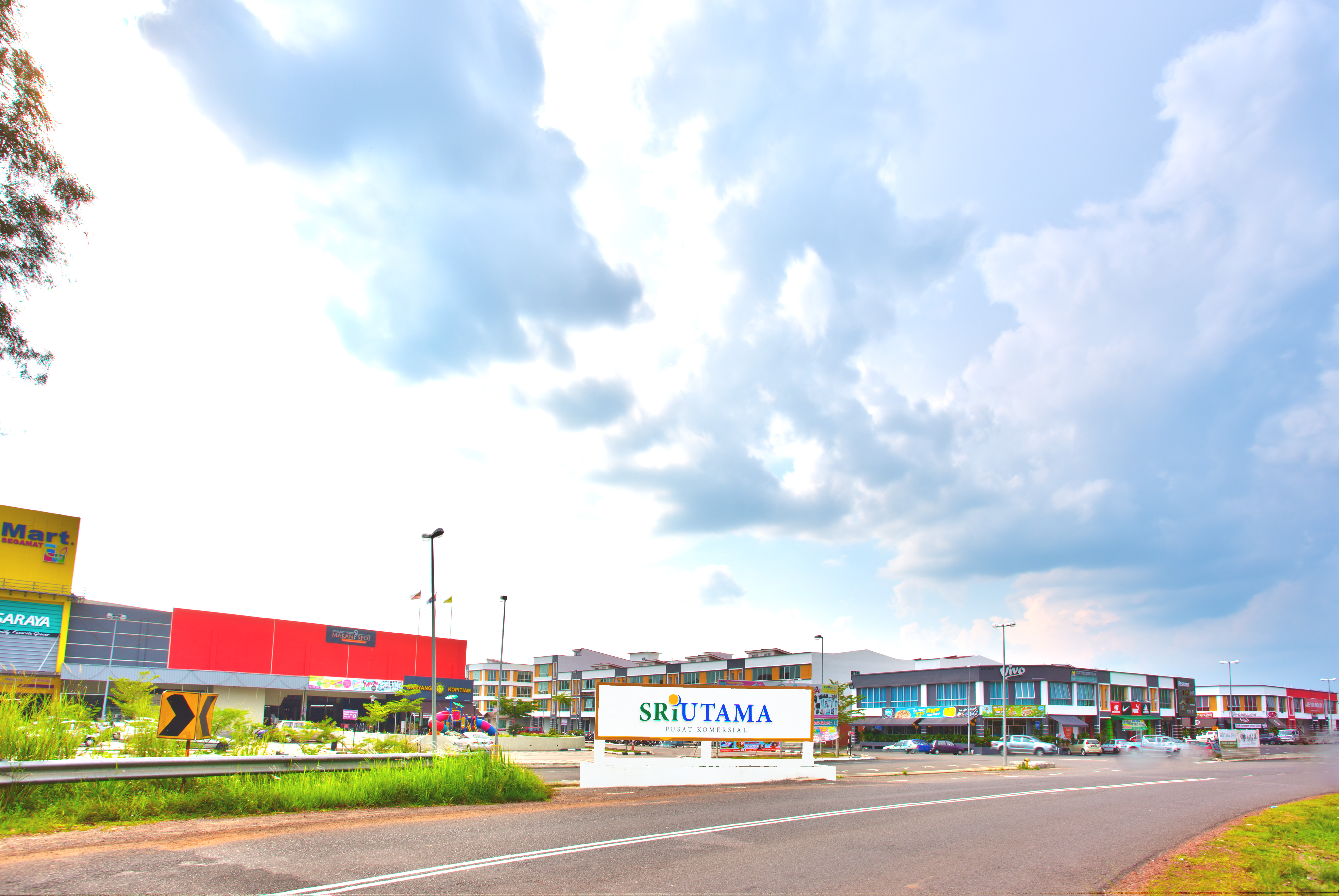 Pusat Komersial Sri Utama Pusat Komersial Sri Utama