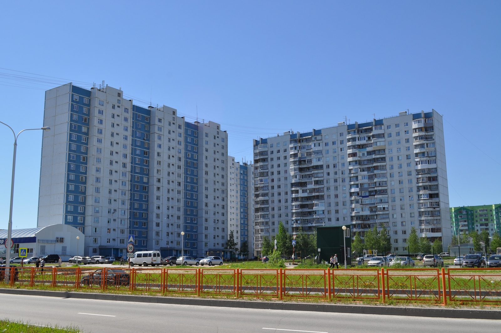 Улица ханты мансийская нижневартовск. Нижневартовск улица Интернациональная. Интернациональная 49/2 Нижневартовск. Интернациональная ул, 49, Нижневартовск. Нижневартовск ул.Интернациональная 49б.