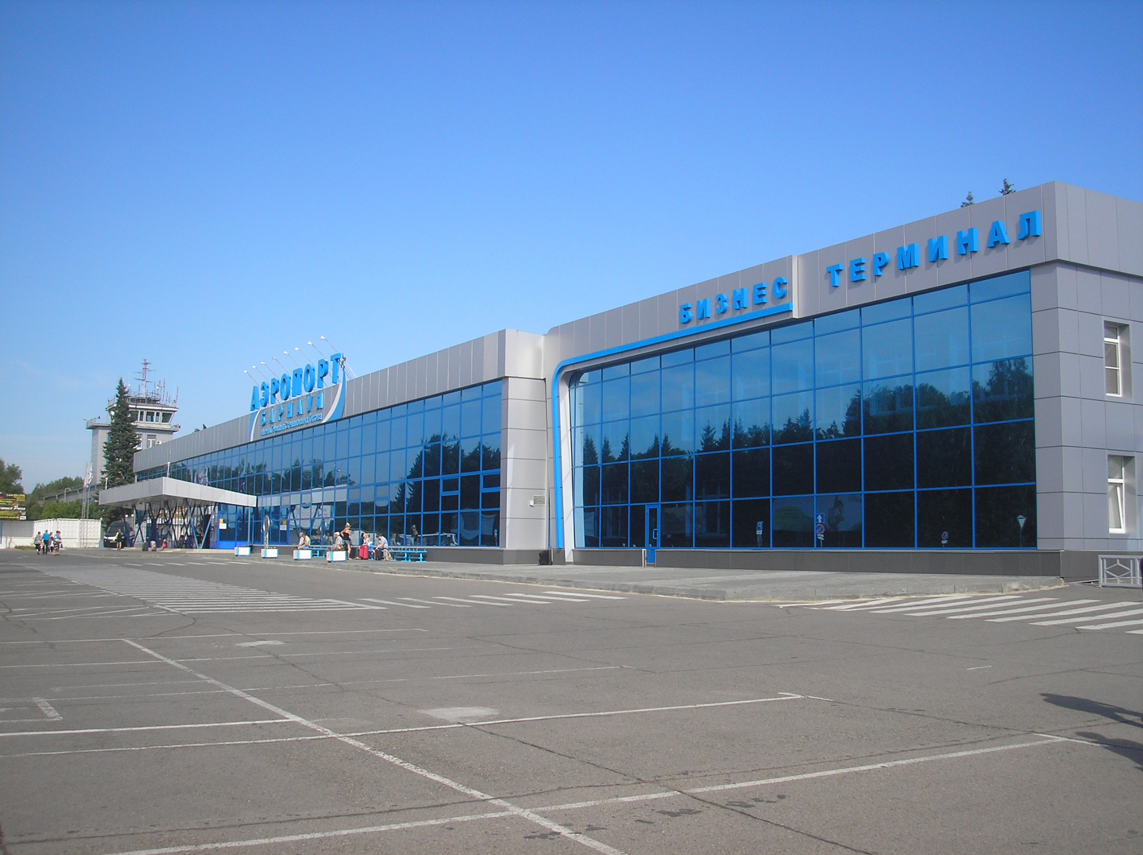 Аэропорт барнаул телефон. Аэропорт Барнаул. Аэропорт Барнаул Михайловка. Новый Барнаульский аэропорт. Аэропорт Барнаул старый.