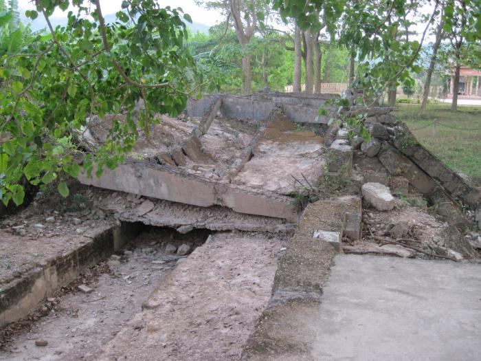 Nhà tù Lao Bảo (Lao Bao colonial prison) - Thị trấn Lao Bảo