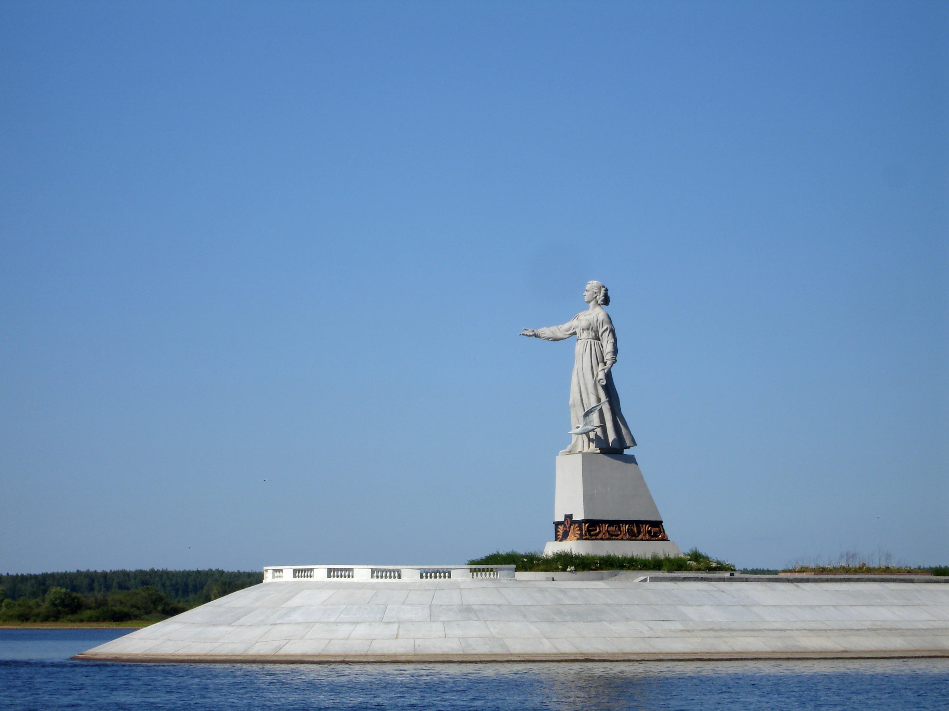 Мать волга рыбинск фото