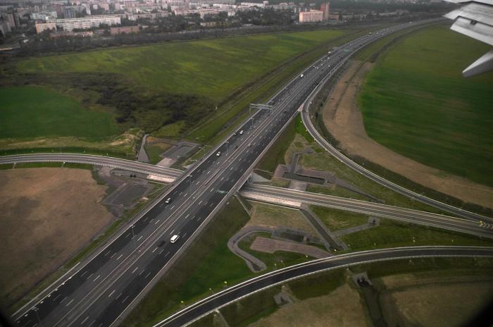 Шоссе санкт петербурга. КАД Пулково развязка. Санкт-Петербург Кольцевая автодорога Пулково. Село Пулково. Зелёный мост Пулково Санкт-Петербург.