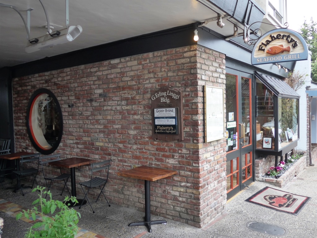 Flaherty's Seafood Grill & Oyster Bar - Carmel-by-the-Sea