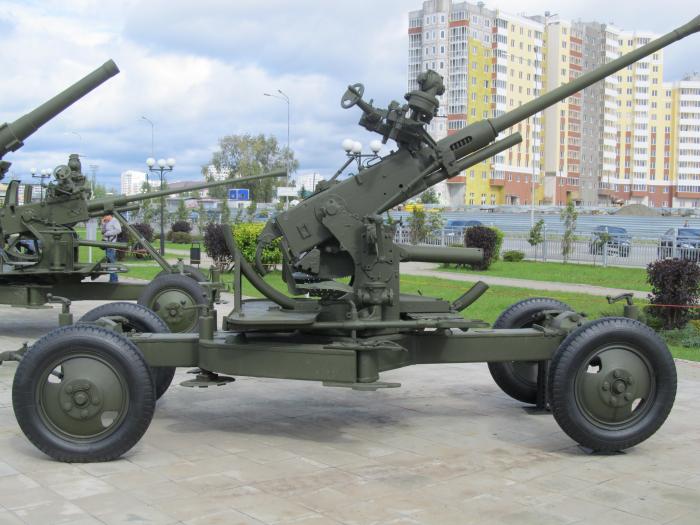 С 60 зенитное. 40-Мм пушка Bofors l / 60. 40-Мм Bofors l60. Зенитная пушка Бофорс. Бофорс зенитное орудие 40 мм.