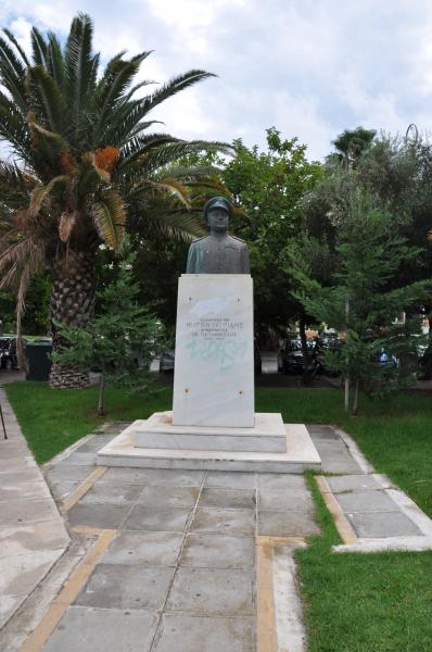 Bust of Miltiadis Iatridis