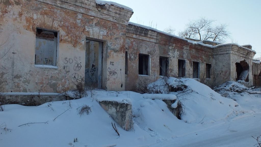 Белогорск ул набережная. Заброшки в Белогорске. Заброшки Белогорск Амурская область. Заброшенный завод Белогорск Амурская. Село Белогорское заброшенный.