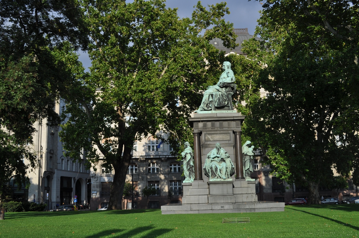 Statue of Ferenc Deák - Budapest