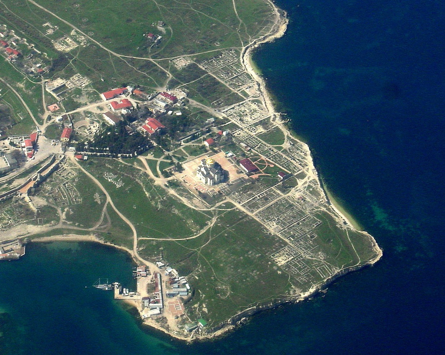 World / Ukraine / Sevastopol / Sevastopol , 4 км от центра (Севастополь ...