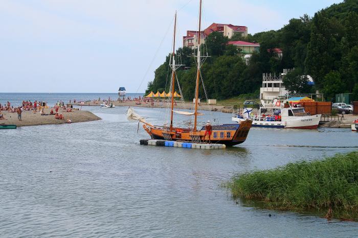 Пляж причал в архипо осиповке фото