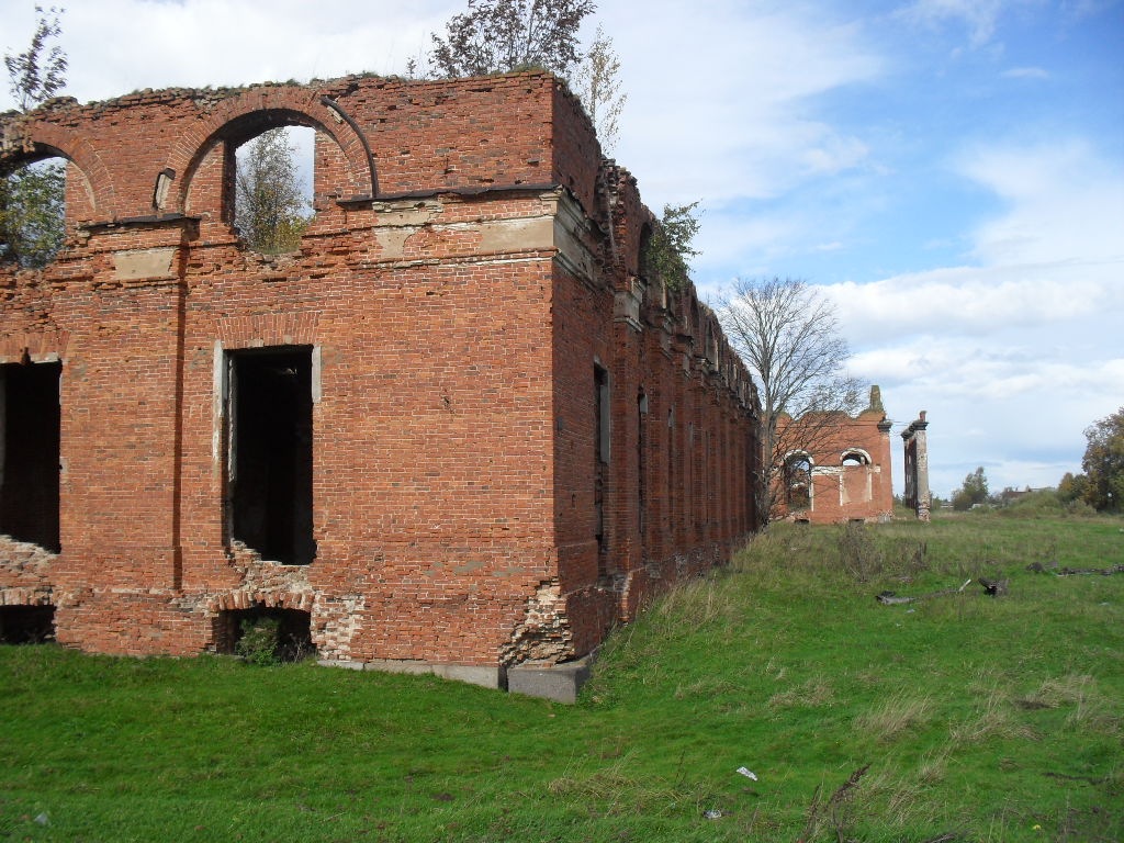 деревня селищи чудовский район. селище новгородская область. деревня селищи новгородской области. ярославская область селищи владимирская церковь храм. волхов селищи.