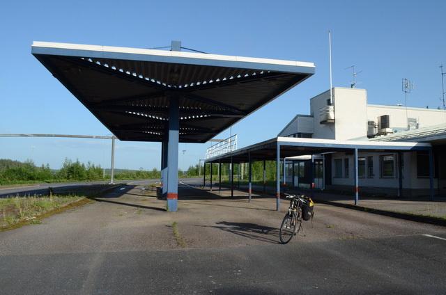 Old finnish border checkpoint Nuijamaa | abandoned / shut down