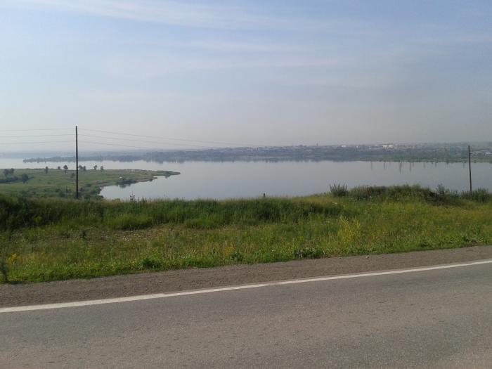 Село беловское. Беловское озеро. Беловское озеро Кемеровская. Беловское водохранилище. Инской водохранилище.