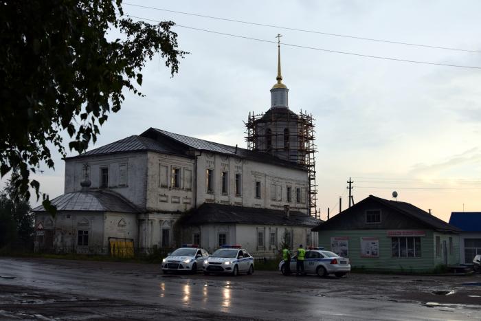 Погода в ильинско подомском архангельской. Село Ильинско-Подомское Архангельская. Достопримечательности села Ильинско Подомское. Архангельская область Вилегодский район село Ильинско-Подомское. Площадь Ленина село Ильинско-Подомское Вилегодский район.